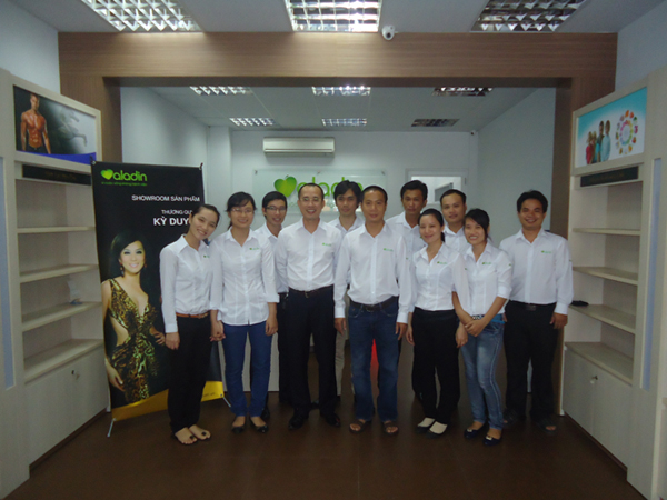 Hình khai trương công ty Aladin