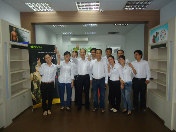 Hình khai trương công ty Aladin