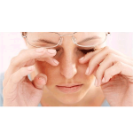 Vì sao da vùng mắt thâm quầng, nhăn nheo và cách chăm sóc hiệu quả