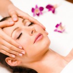 Massage đúng cách cho từng vùng trên làn da mặt trở nên mềm mịn và săn chắc