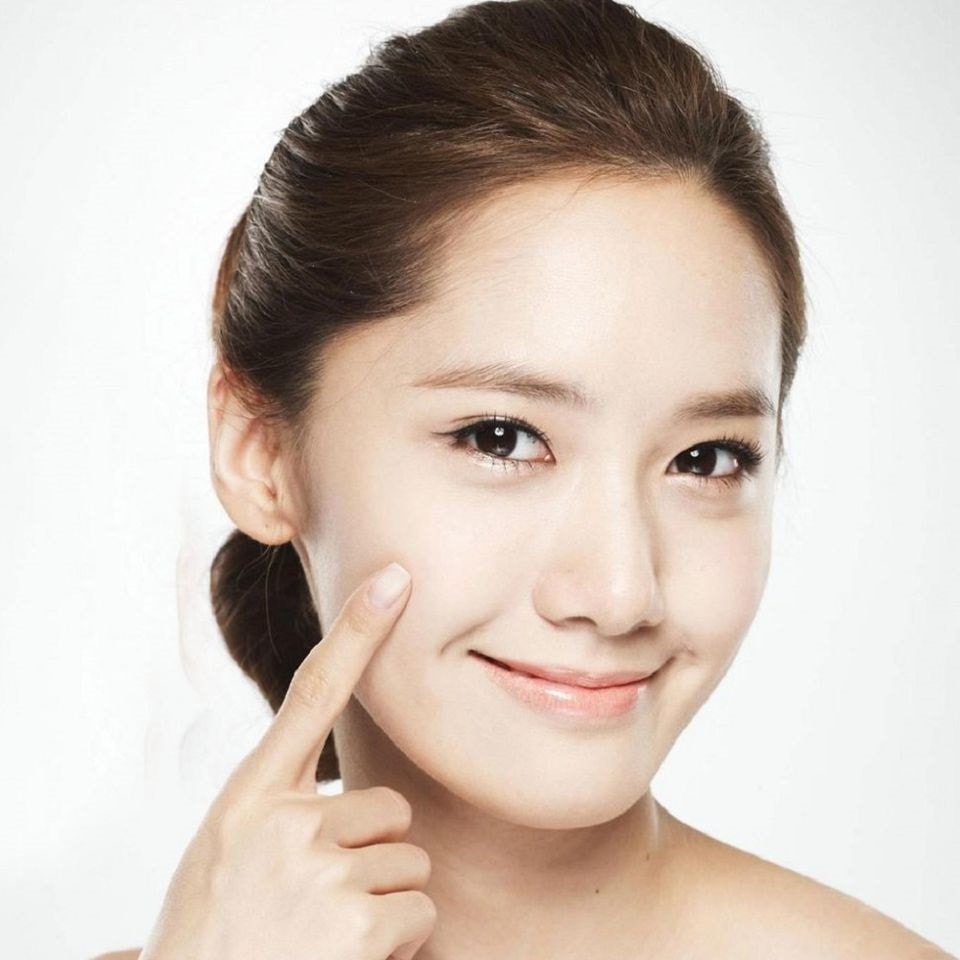 kem-duong-trang-da-ban-dem-laneige