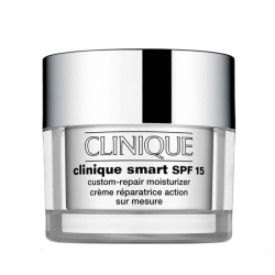 Kem dưỡng ẩm thông minh ban ngày Clinique Smart Broad Spectrum SPF 15